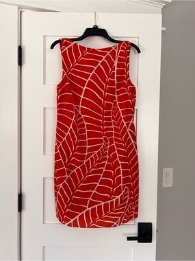 Susana Monaco Orange and White Leaf-Print Sleeveless Shift Dress